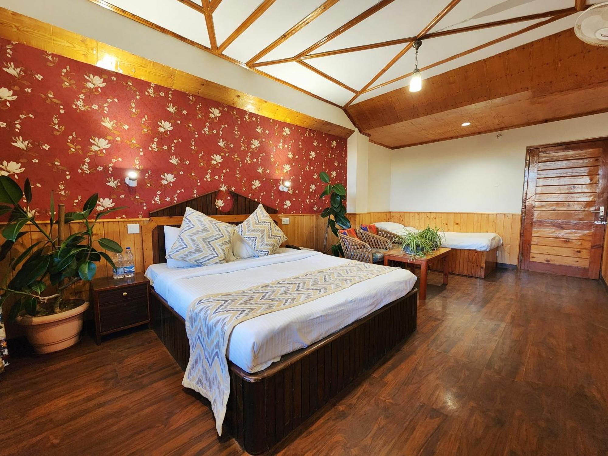 Hotel Pineview Shimla Extérieur photo