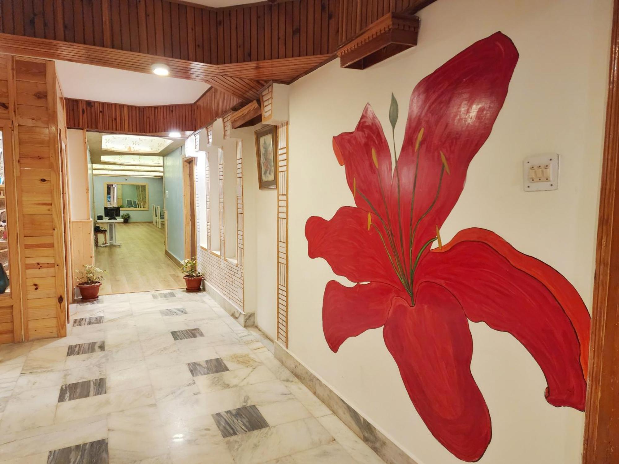Hotel Pineview Shimla Extérieur photo