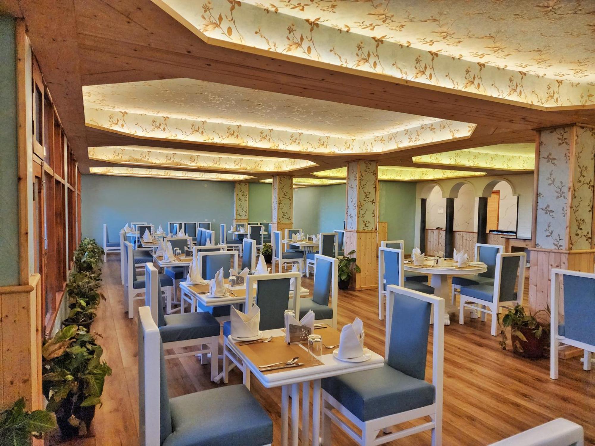 Hotel Pineview Shimla Extérieur photo