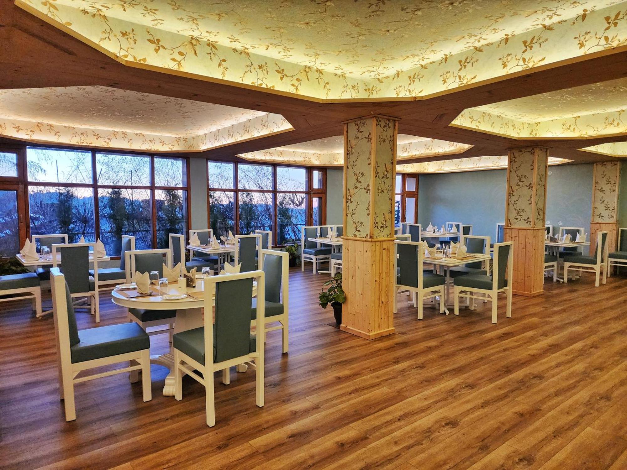 Hotel Pineview Shimla Extérieur photo