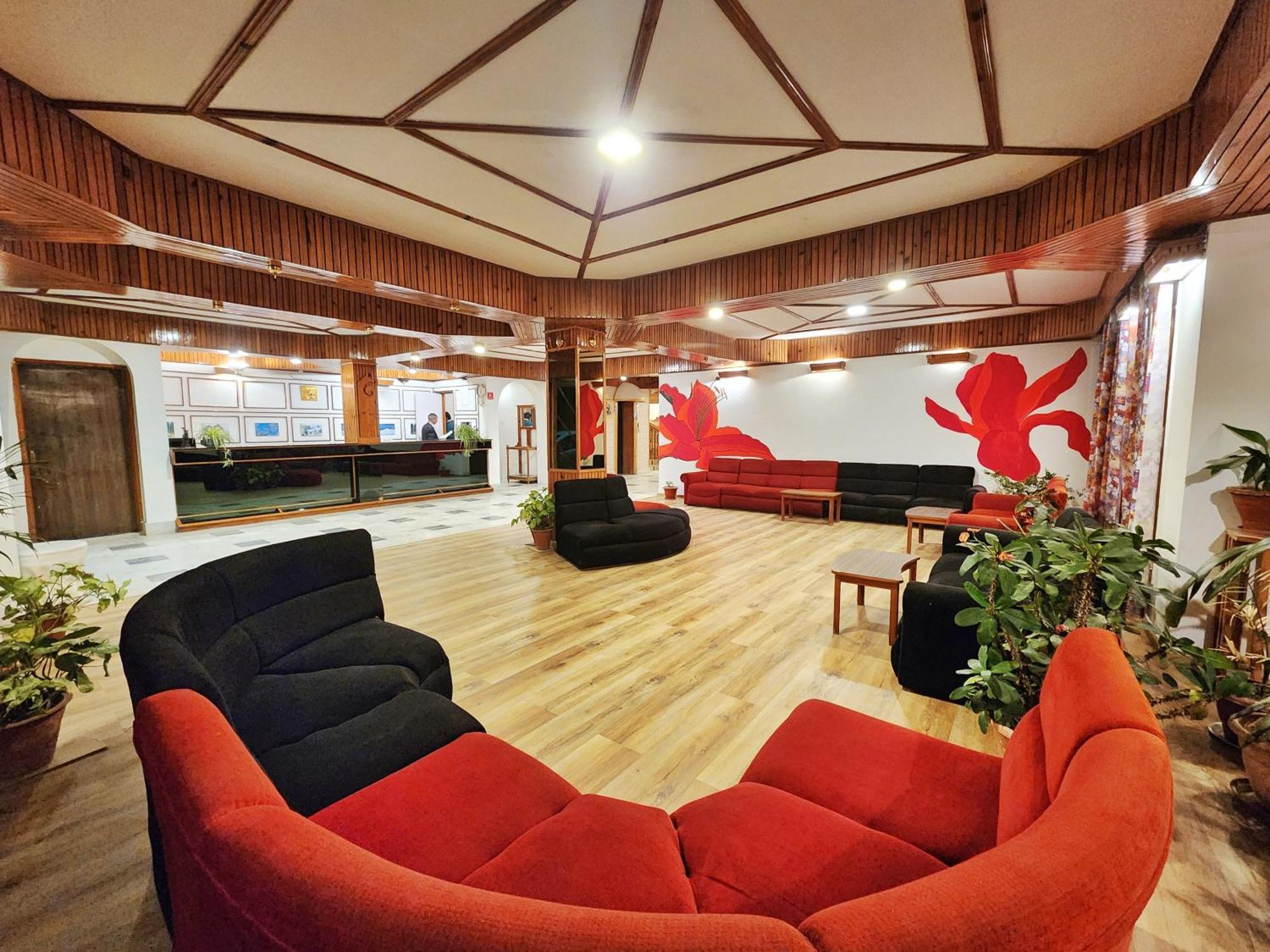 Hotel Pineview Shimla Extérieur photo