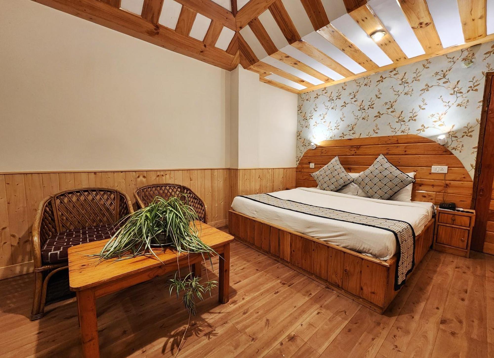 Hotel Pineview Shimla Extérieur photo